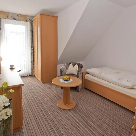 Gaestehaus Behle-schaeperken * Willingen (Upland)